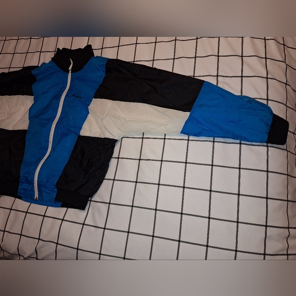 Old School Reebok Windbreaker - Picture 7 of 8